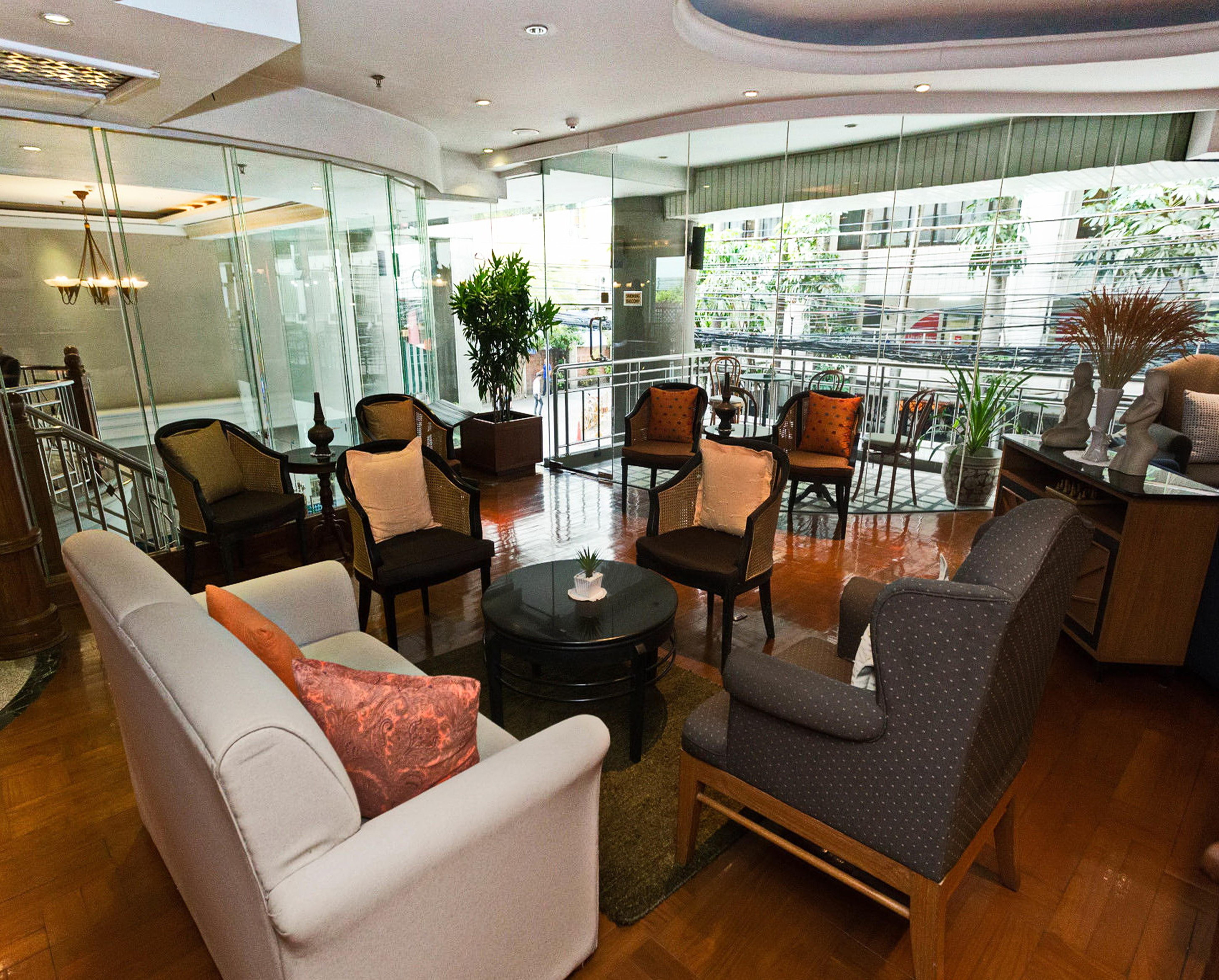 Silom Serene A Boutique Hotel Bangkok Exterior foto