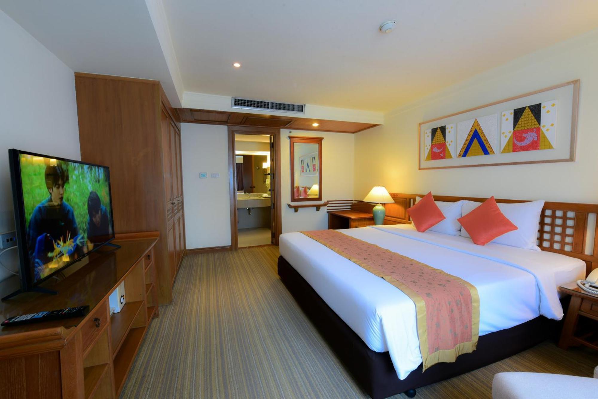 Silom Serene A Boutique Hotel Bangkok Exterior foto